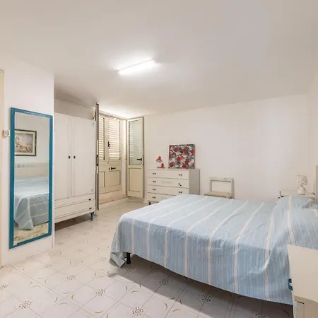 Lägenhet Frontemare Darsena Blu *